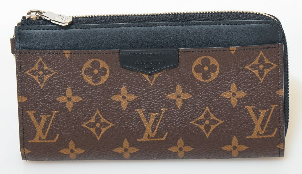 LOUIS VUITTON モノグラム マカサー ジッピー・ドラゴンヌ 長財布