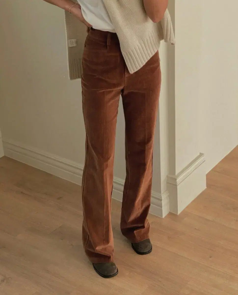 テンプティング コーデュロイ パンツ