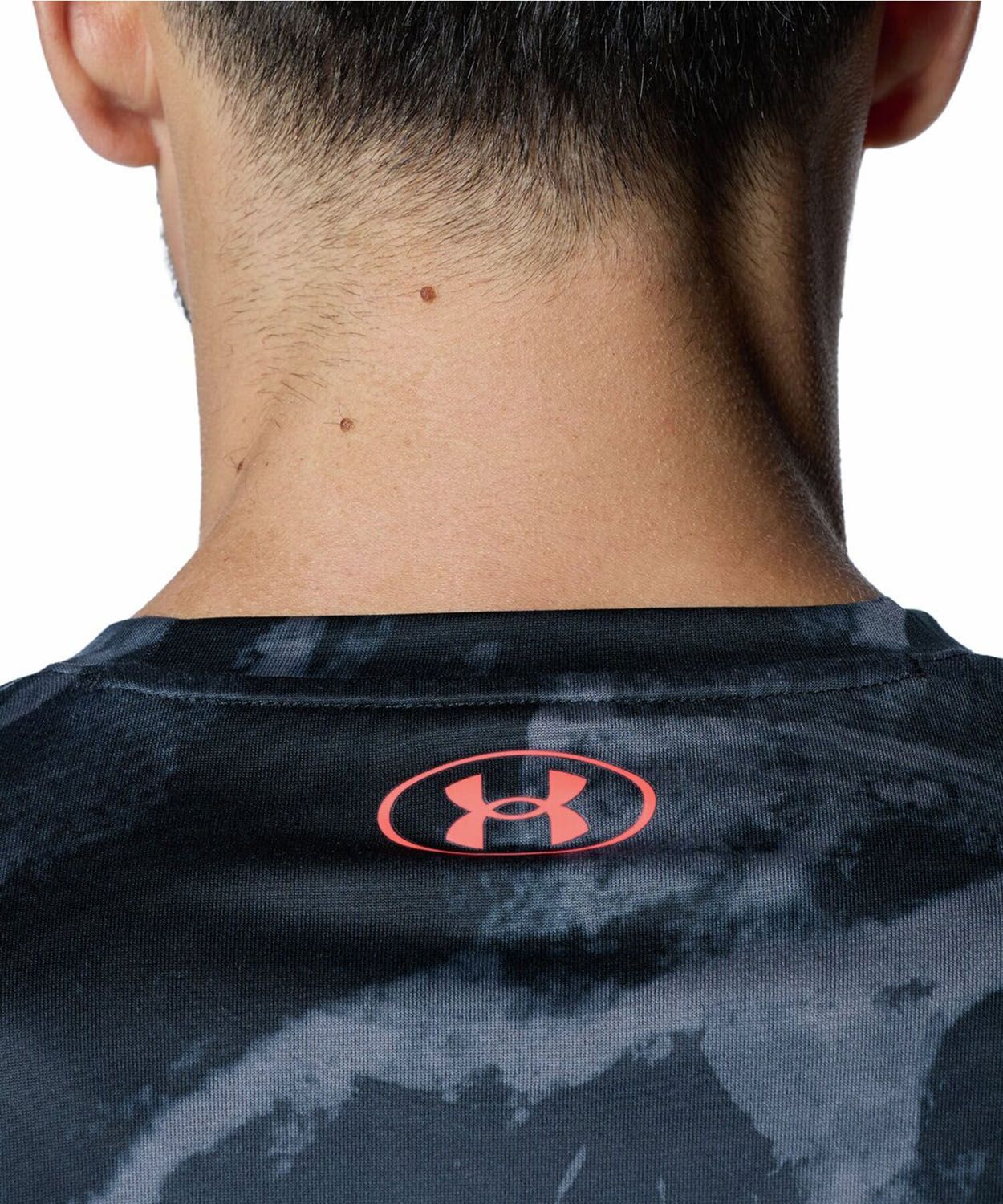 アンダーアーマー UNDER ARMOUR UA テック プリント ロングスリーブ T シャツ トップス 吸汗 速乾 スポーツ ジム 運動 ウォーキング ウェア  1388223 100 WHITE