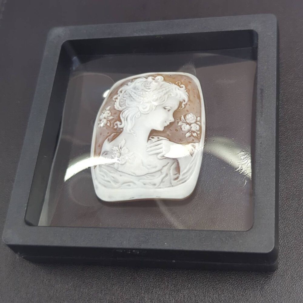 女性像モチーフ 1P・カメオ シェル・ストーン ルース-10.6g/ベージュ系