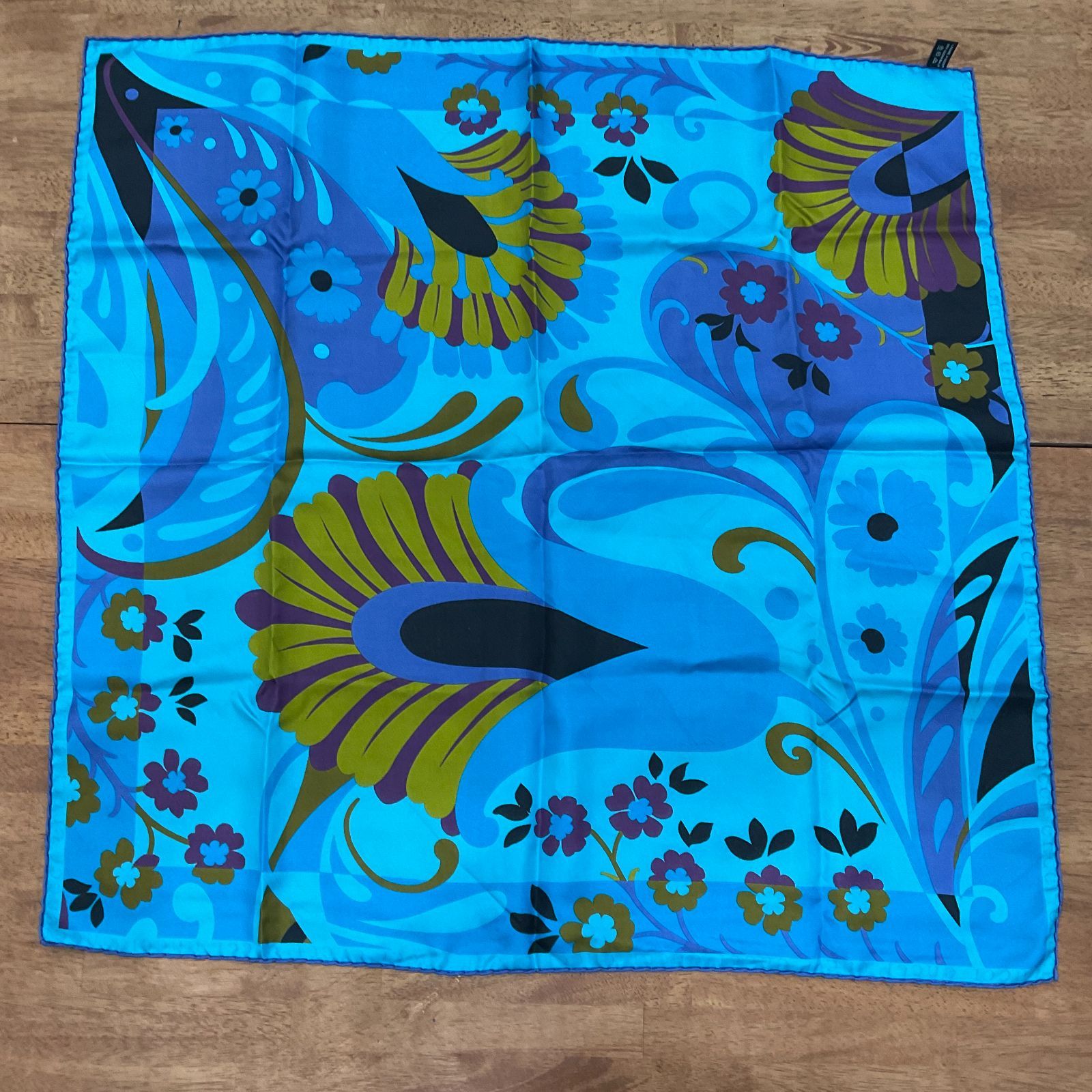 グッチ スカーフ