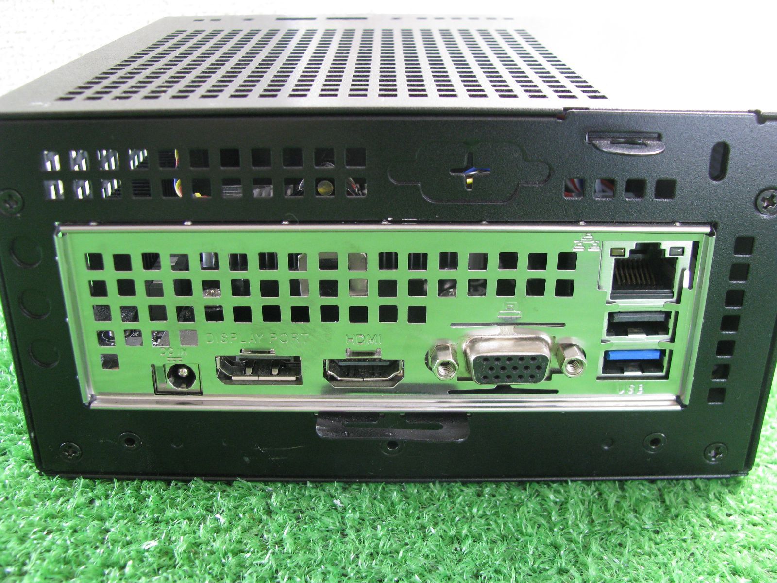 Windowsデスクトップ DESKMINI X300 デスクトップ版Renoir搭載小型マシンの大本命 ASRock「DeskMini X300