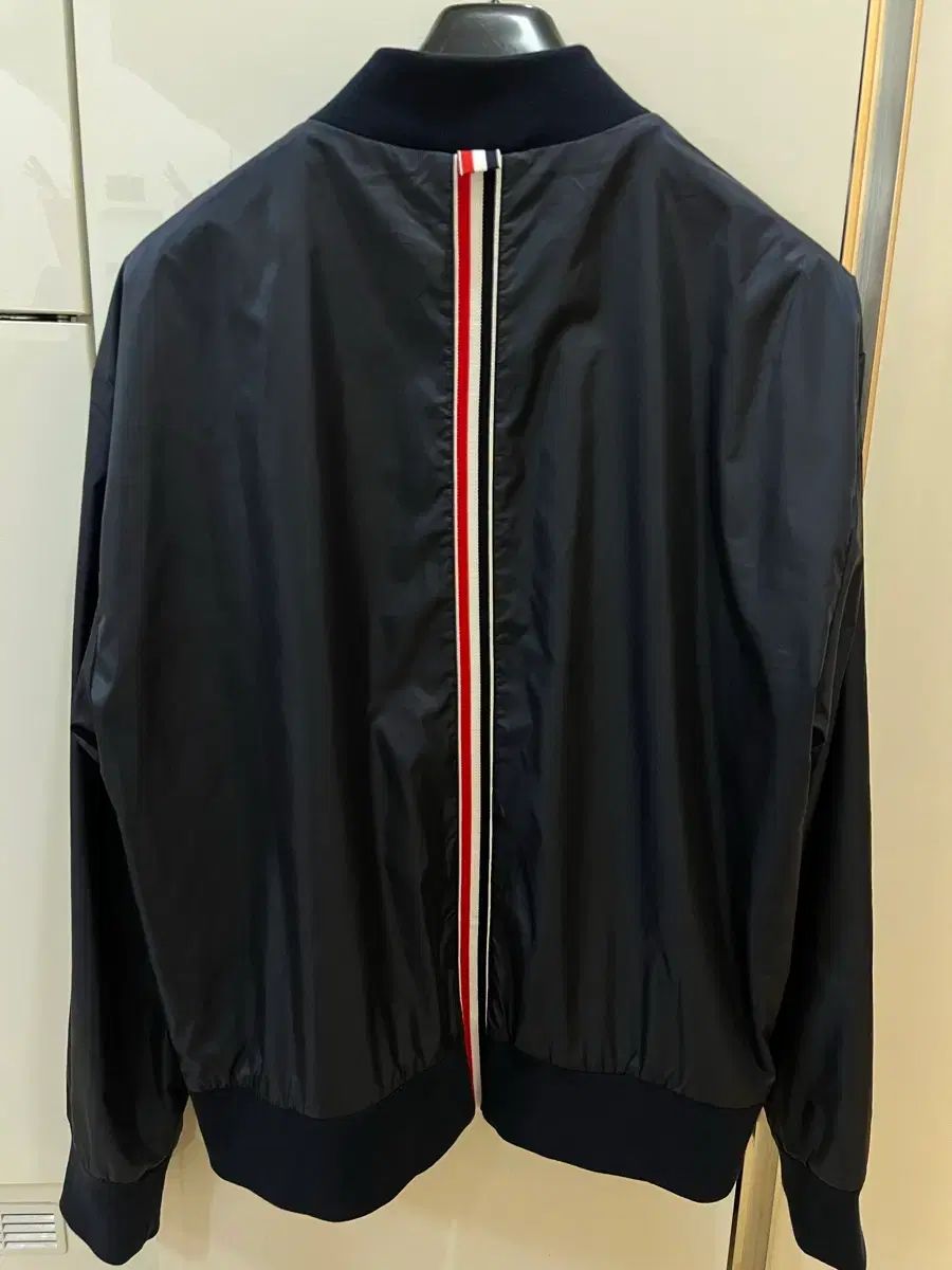 トムブラウン リナイロン 白 3本線 ブルゾン ほぼ