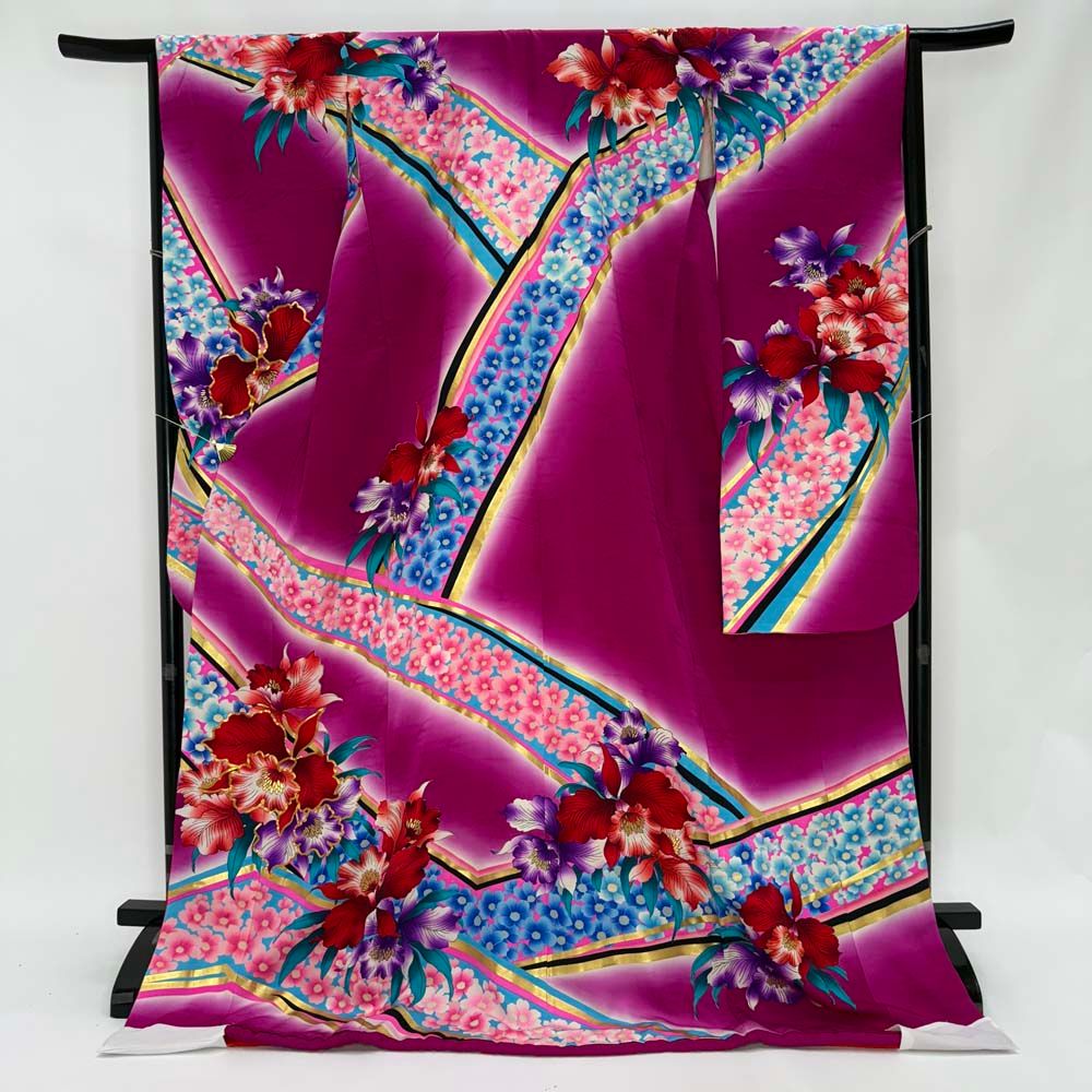 本振袖 引き振袖 正絹 紫色 花柄 古典 刺繍 結婚式 裄66 cm 身丈181 Bランク 花嫁衣装 Mサイズ 4932