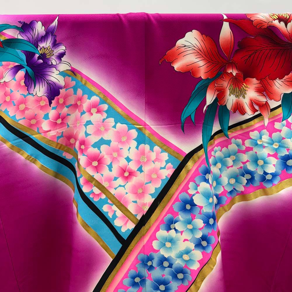 本振袖 引き振袖 正絹 紫色 花柄 古典 刺繍 結婚式 裄66 cm 身丈181 Bランク 花嫁衣装 Mサイズ 4932