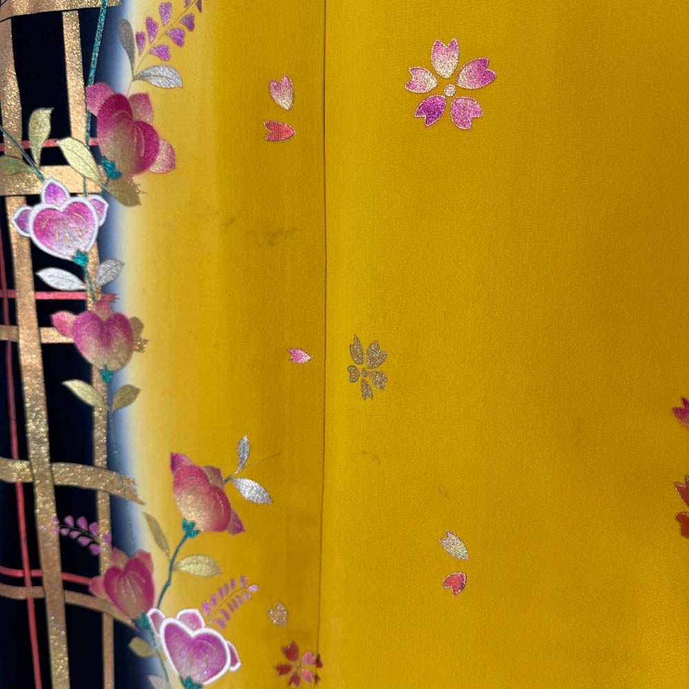 本振袖 引き振袖 正絹 黄色 花柄 古典 刺繍 結婚式 裄64.5cm 身丈181cm 