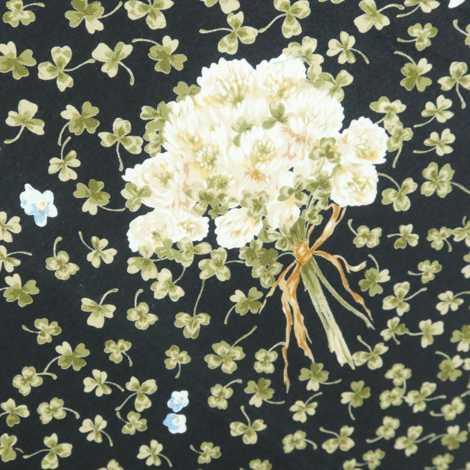 ピンクハウス 白詰草ブーケ クローバーが舞い散る 60㎝ 黒系 ＊ｋ4531