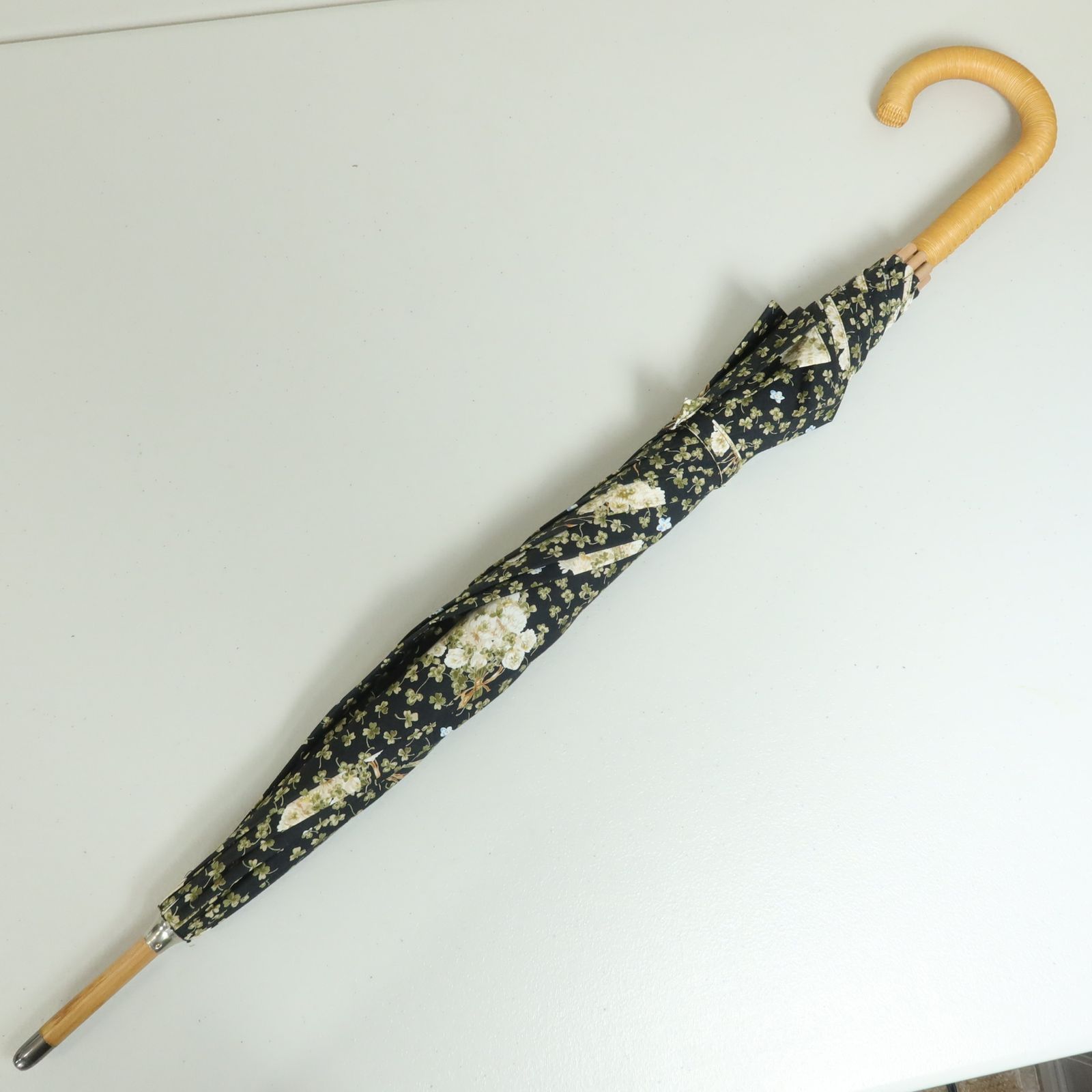 極美品】ピンクハウス☆白詰草ブーケ クローバーが舞い散る 60㎝ 黒系