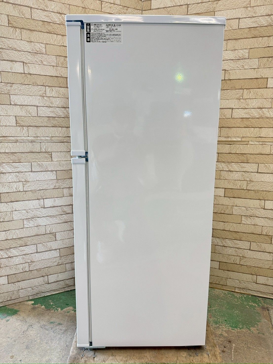 【美品】大阪送料無料★3か月保障付き★冷蔵庫★2022年★アビテラックス★2ドア★AR-131★R-933 高年式】大阪送料無料☆3か月保障付き☆冷蔵庫☆アビテラックス