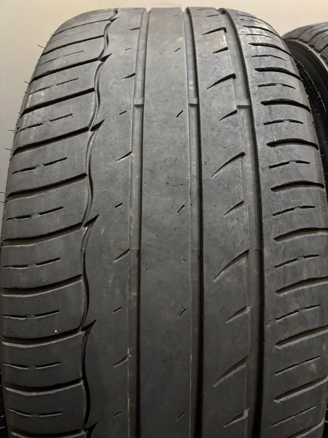  225 40 ZR 19 CF 710 22年製 ADVANTI RACING 19インチ 8 5 J 34 120 H 夏タイヤ 4本 BMW 1 K 904 19インチ タイヤ ホイールセット