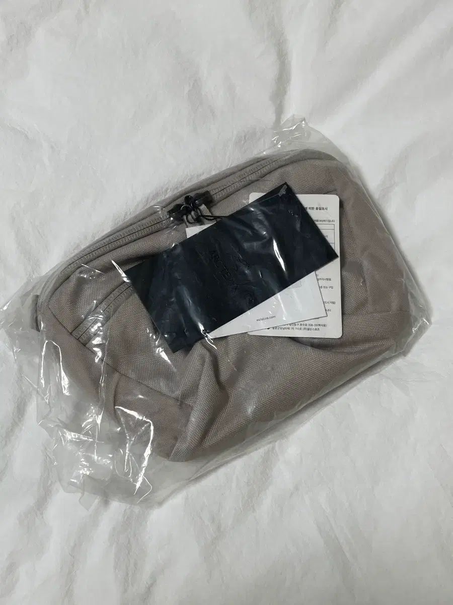 アークテリクス マンティス1 ウェストバッグ ルーン