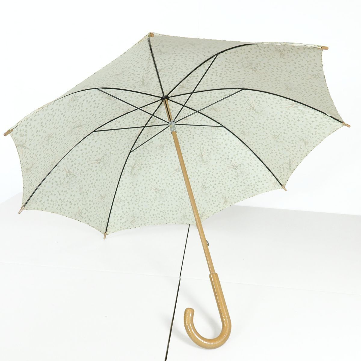 ピンクハウス 可憐な白詰草ブーケ