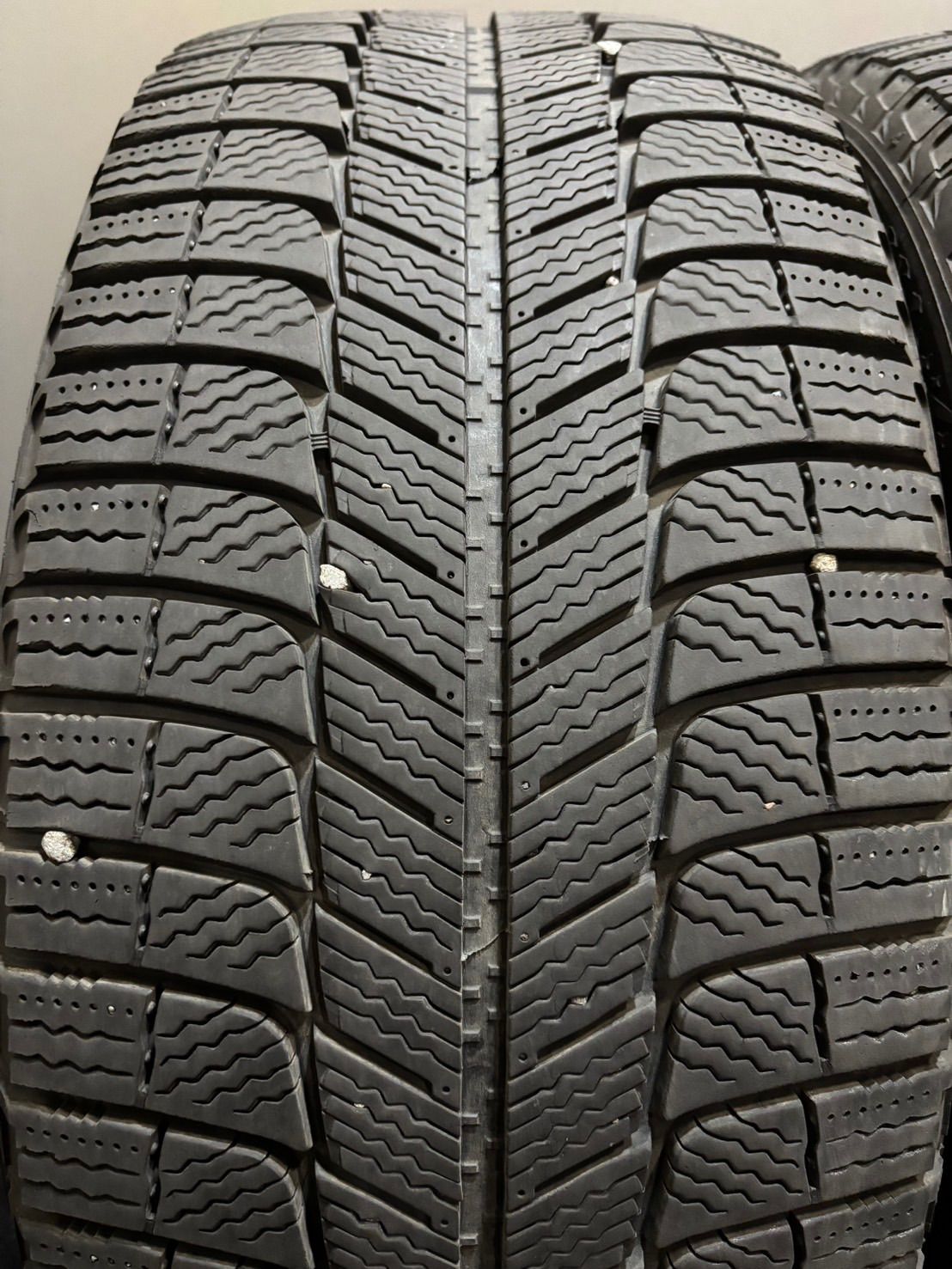  225 40 R 18 X ICE XI 3 19年製 スタッドレス 4本 プリウス カローラ 86 BRZ 南7 K 907 18インチ スタッドレス