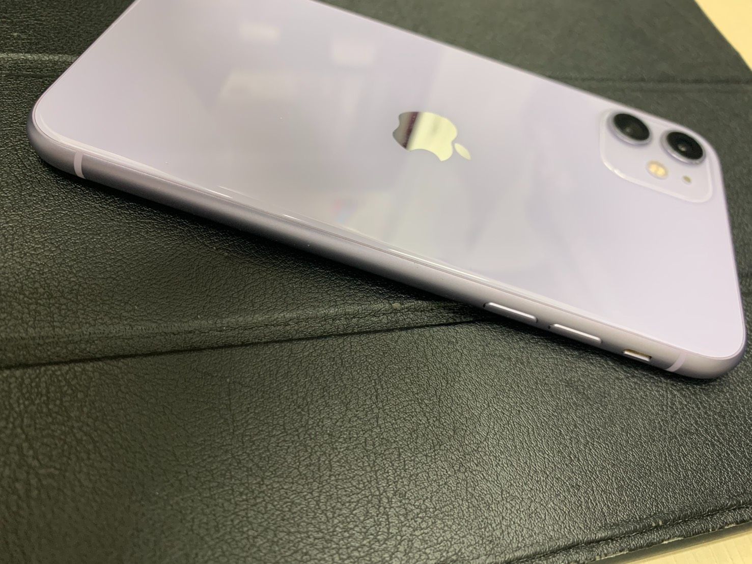 iPhone11 64GB SIMロック有り セール中 Apple iPhone 11 ブラック