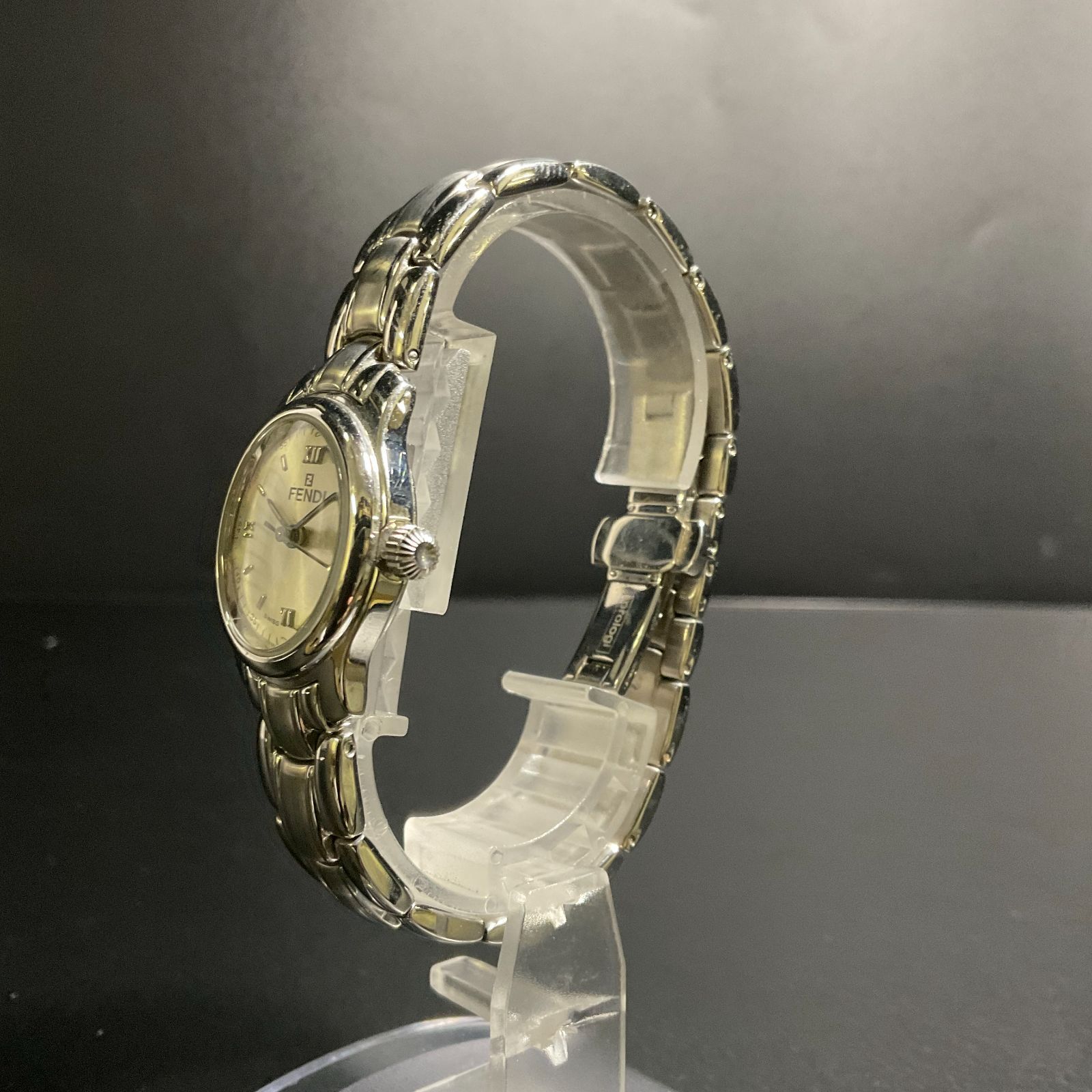 フェンディ 時計 不動 QZ