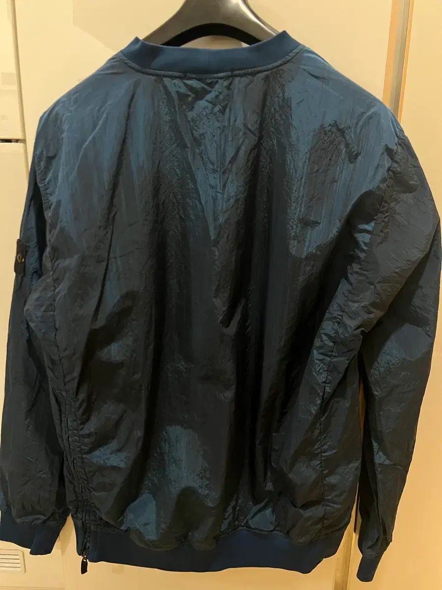 STONE ISLAND ストーンアイランド ナイロンブルー スウェットシャツ L