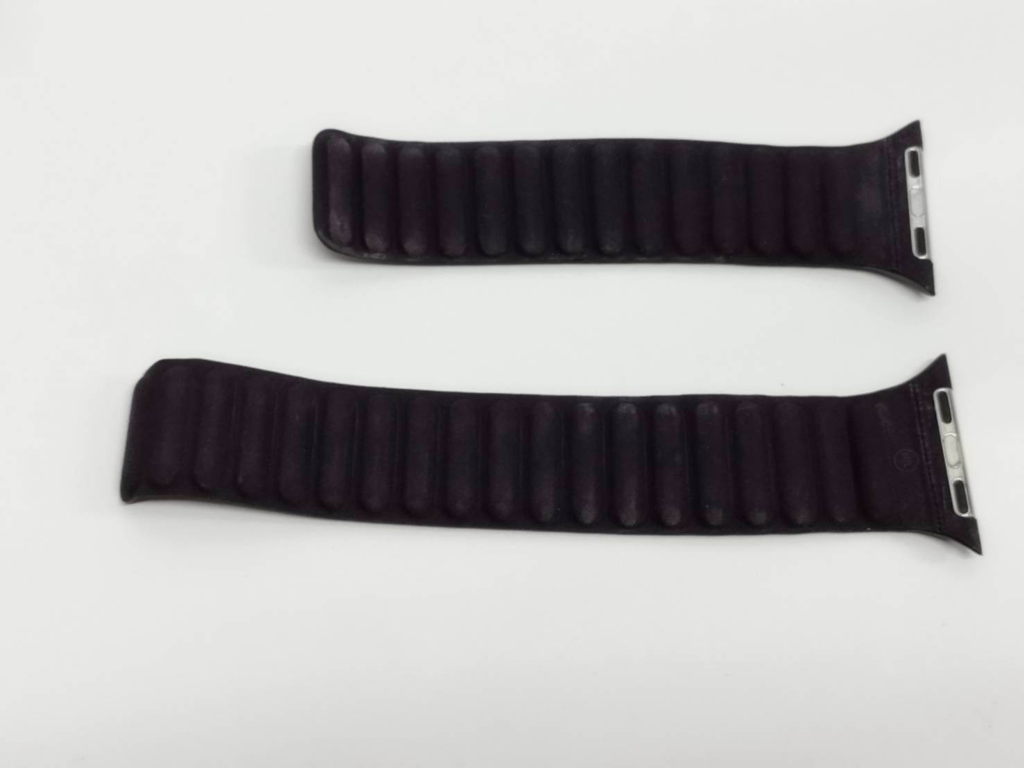 Apple Watch SE 第2世代 GPS 40 mm A 2722 スターライト MA 9 D 4 J