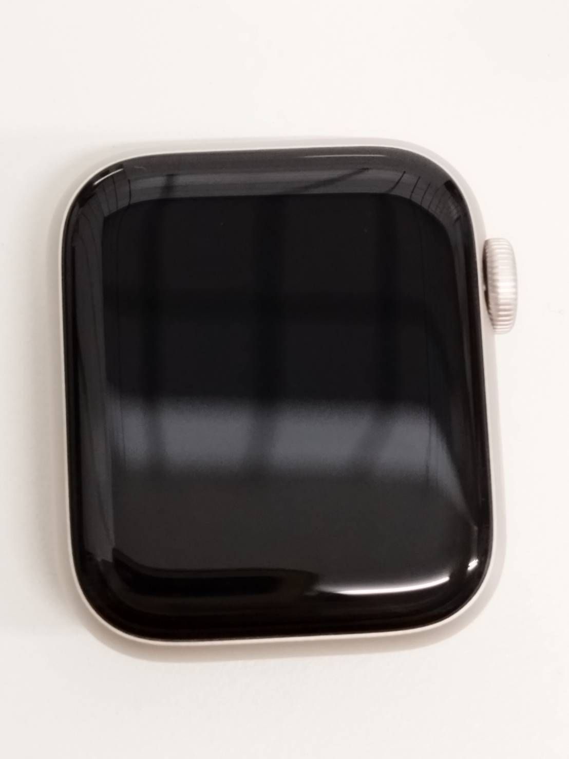 Apple Watch SE 第2世代 GPS 40 mm A 2722 スターライト MA 9 D 4 J