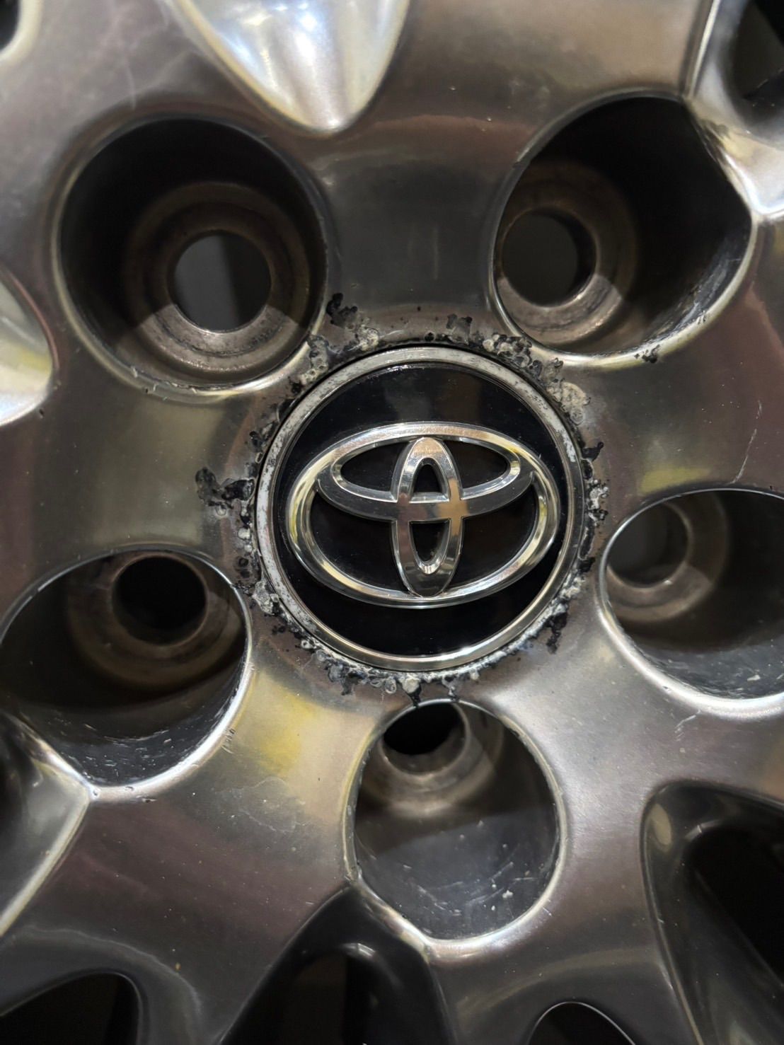 235 55 R 18 ice GUARD G 075 19年製 トヨタ 60 ハリアー 18インチ 7 5 J 45 114 3 H スタッドレス 4本 RAV 4 1 K 912