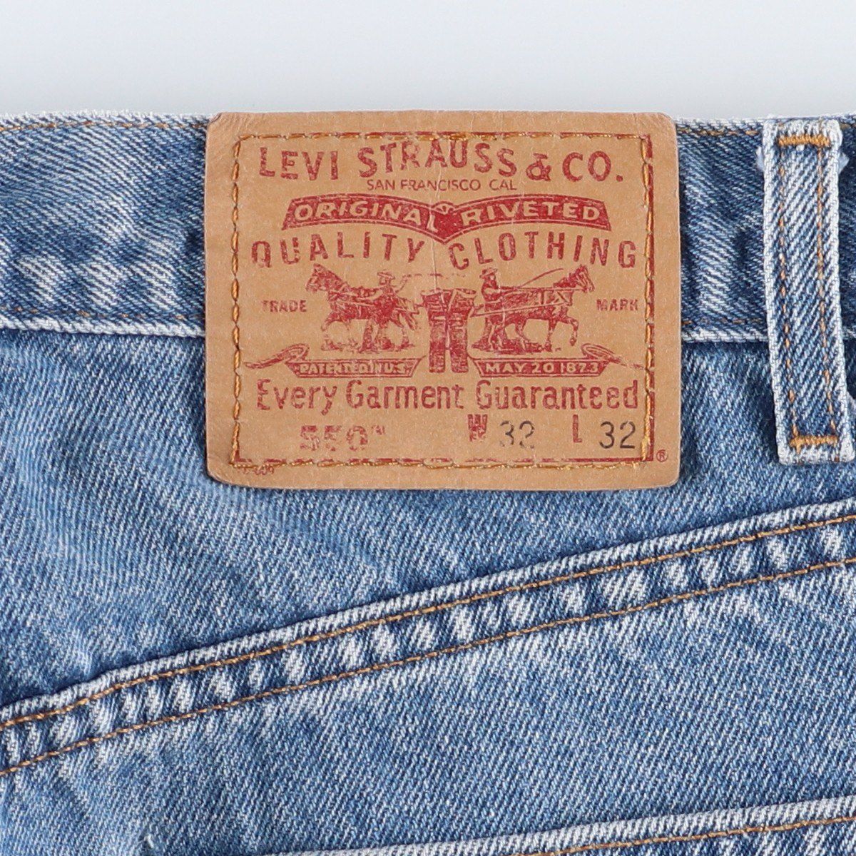 テーパードデニムパンツ