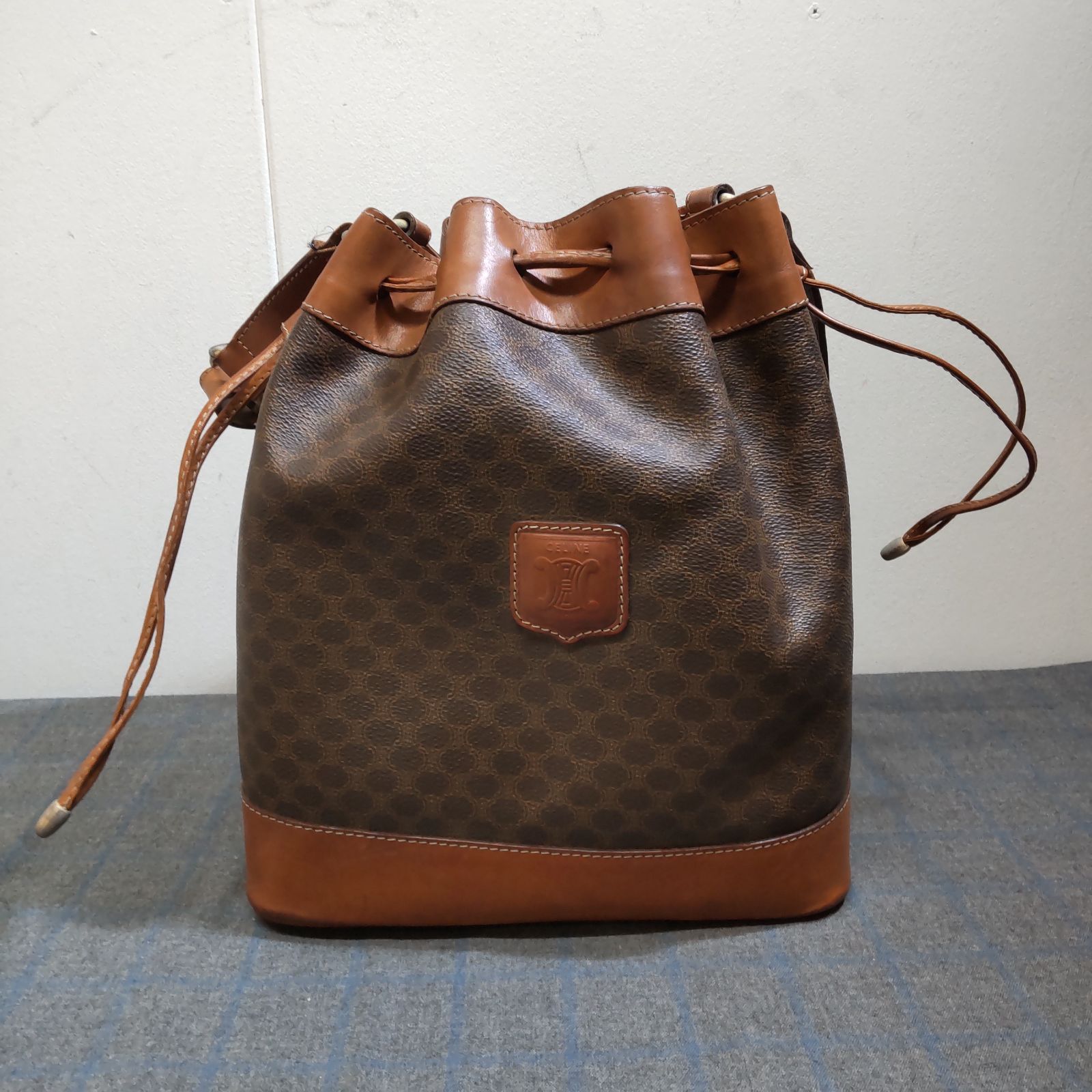 CELINE - 美品希少 CELINE オールド セリーヌ 巾着 コインロゴ celine 