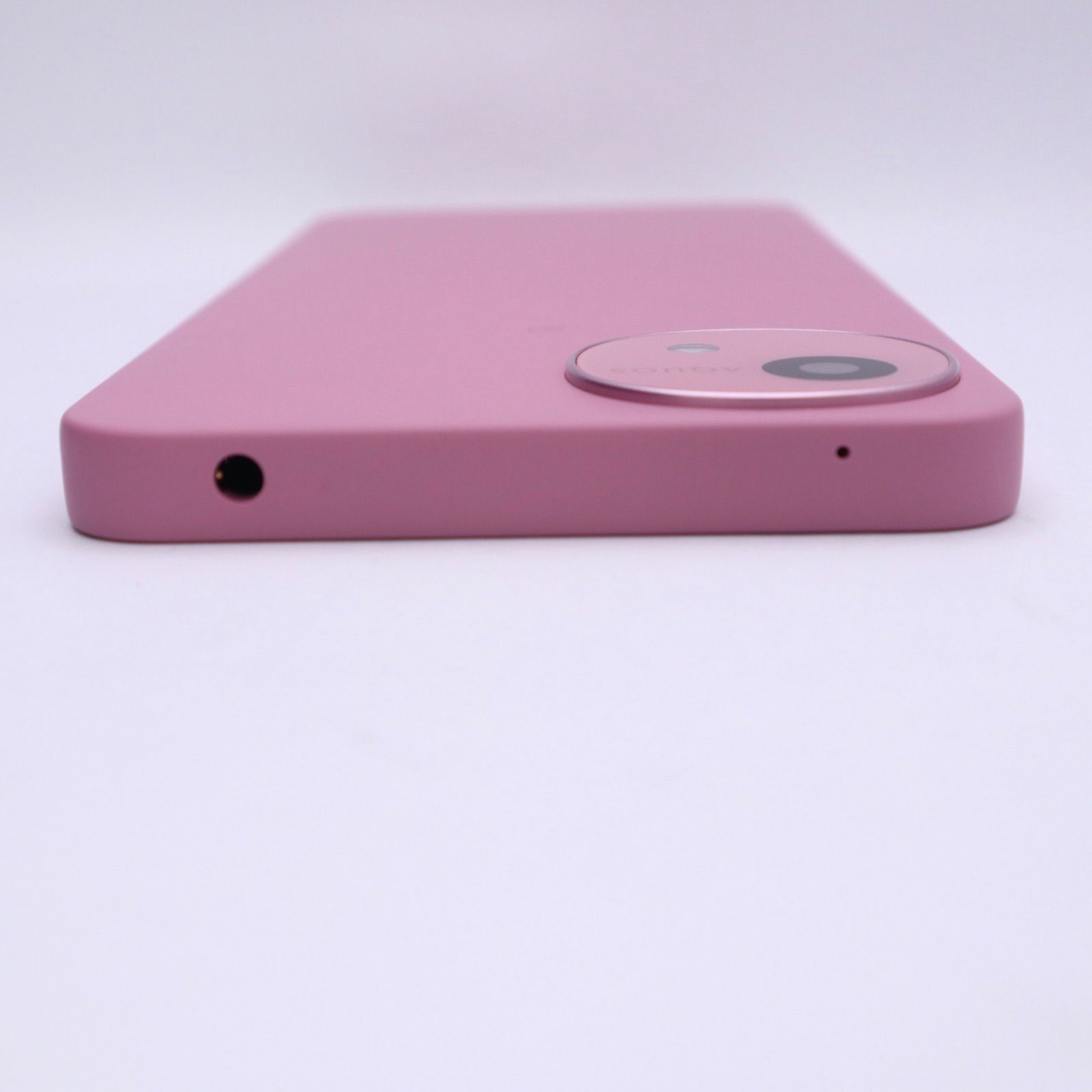 AQUOS wish5 ピンク　新品未使用 docomo SIMフリー AQUOS wish 新品未使用 wish5 SH-52F [ナデシコ/桃] DOCOMO SIMフリー