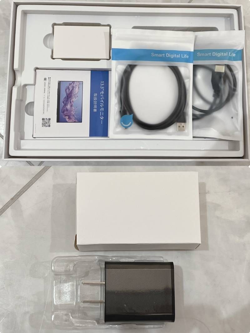 ポータブルモニター 薄型