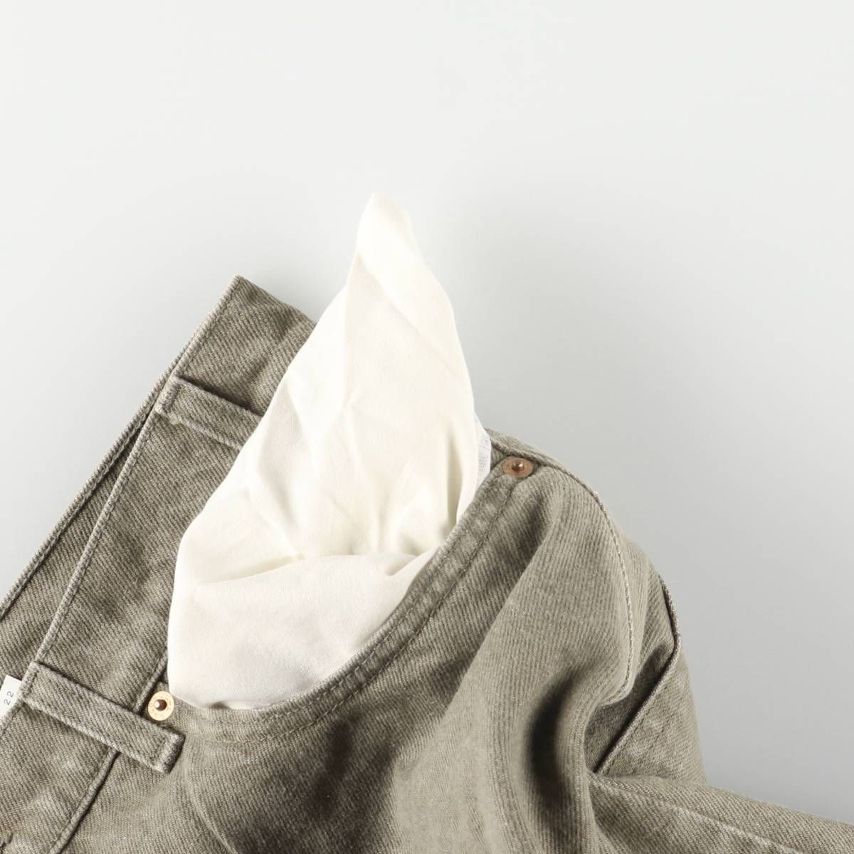 0232 テーパードデニムパンツ