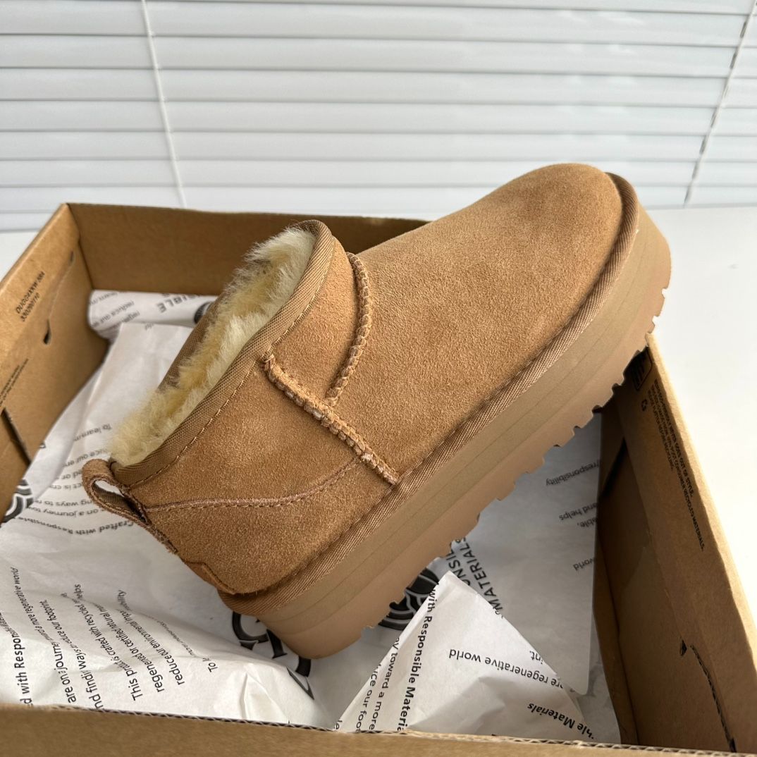 UGG レディース エンブロイダリー イヤーマフ ブラウン - メルカリ