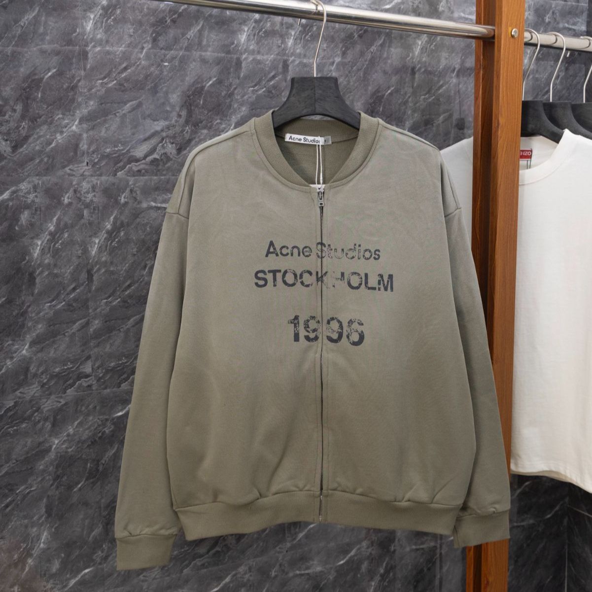 美品Acne Studios ダークグレー ジップアップジャケット - メルカリ
