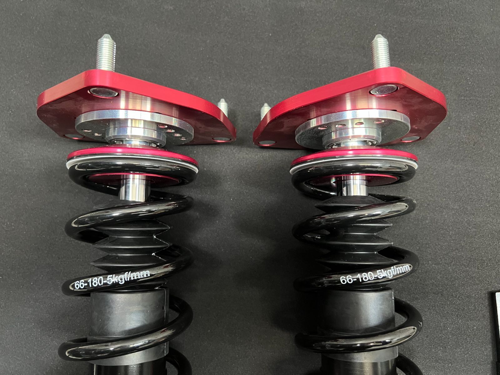 ☆新品☆送料無料！ 30 プリウス フロントのみ左右セット ピロアッパー