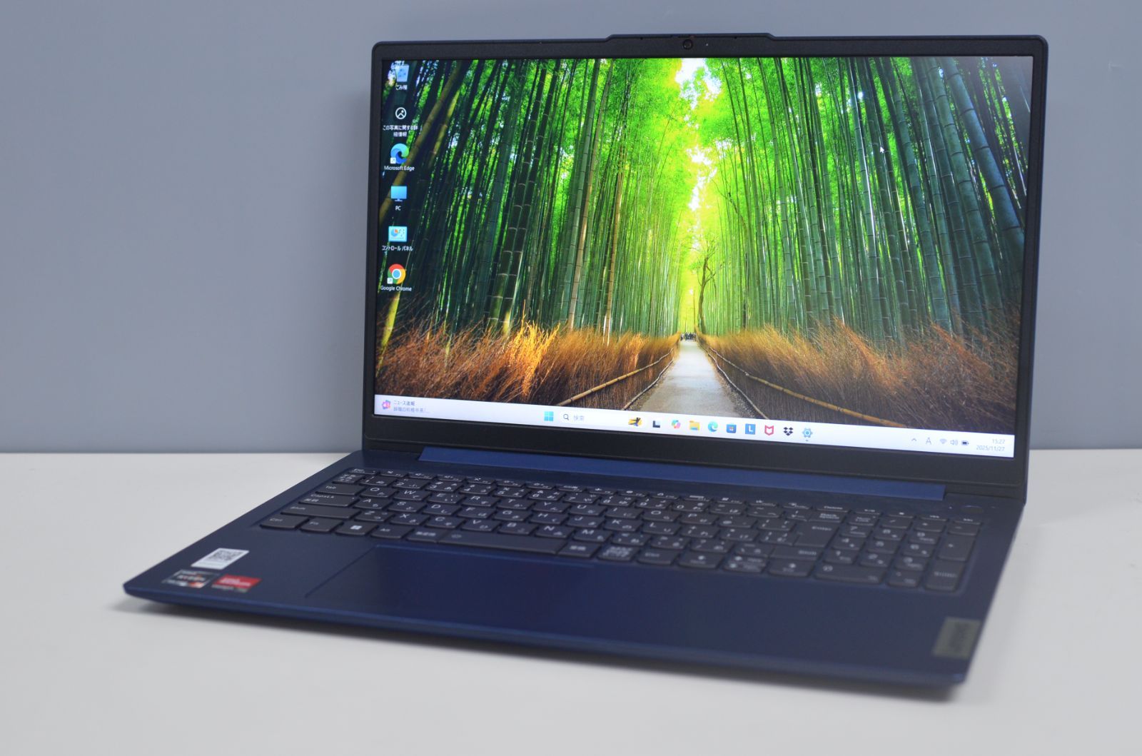 中古ノートパソコン LENOVO IdeaPad Slim 3 15AMN8 Windows11+office