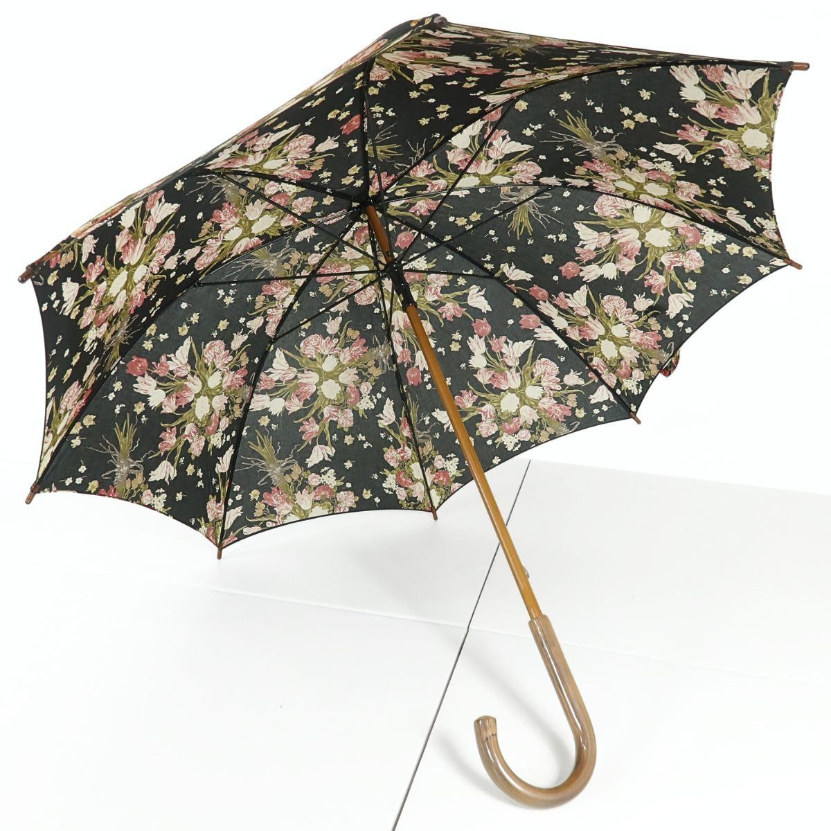 カネコイサオ 豪華 チューリップブーケプリント 長傘 60㎝ 黒系 ＊ ｋ4534