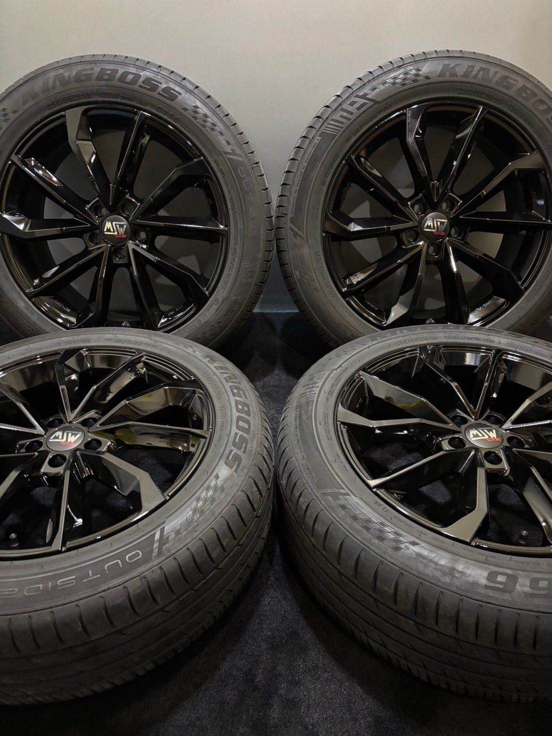 235 55 ZR 19 G 866 25年製 MSW 19インチ 8 J 45 108 5 H 夏タイヤ 4本 ボルボ XC 40 V 90 1 K 914