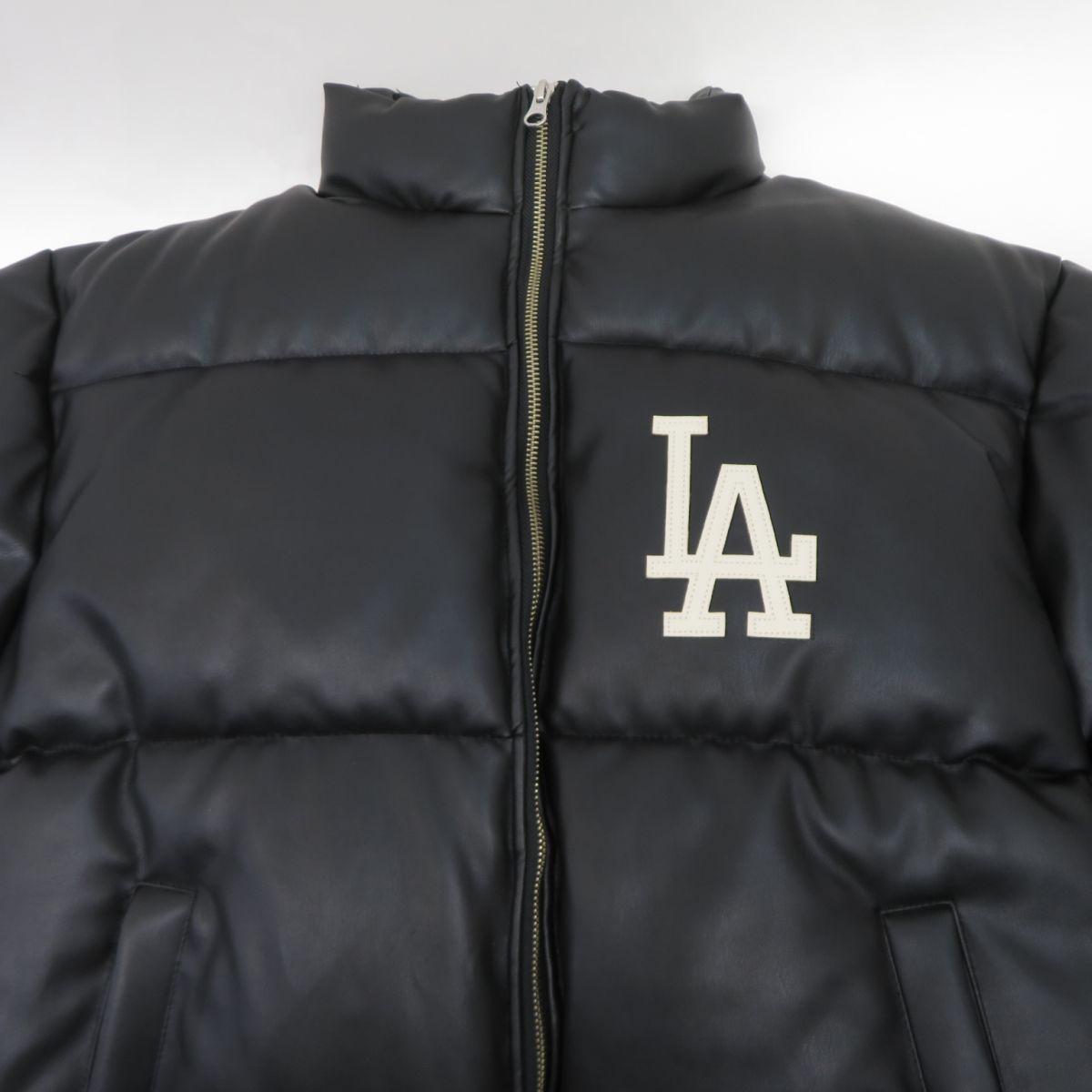 PUBLUX（パブリュクス）×MLB フェイクレザー 中綿ブルゾン LA