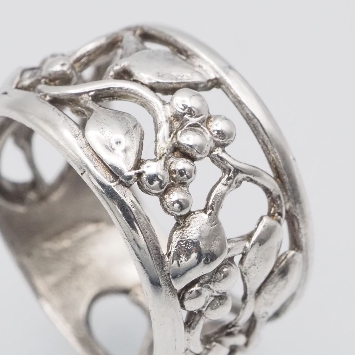 J342 ヴィンテージ リング リーフ 透かし彫り デザイン シルバー 指輪