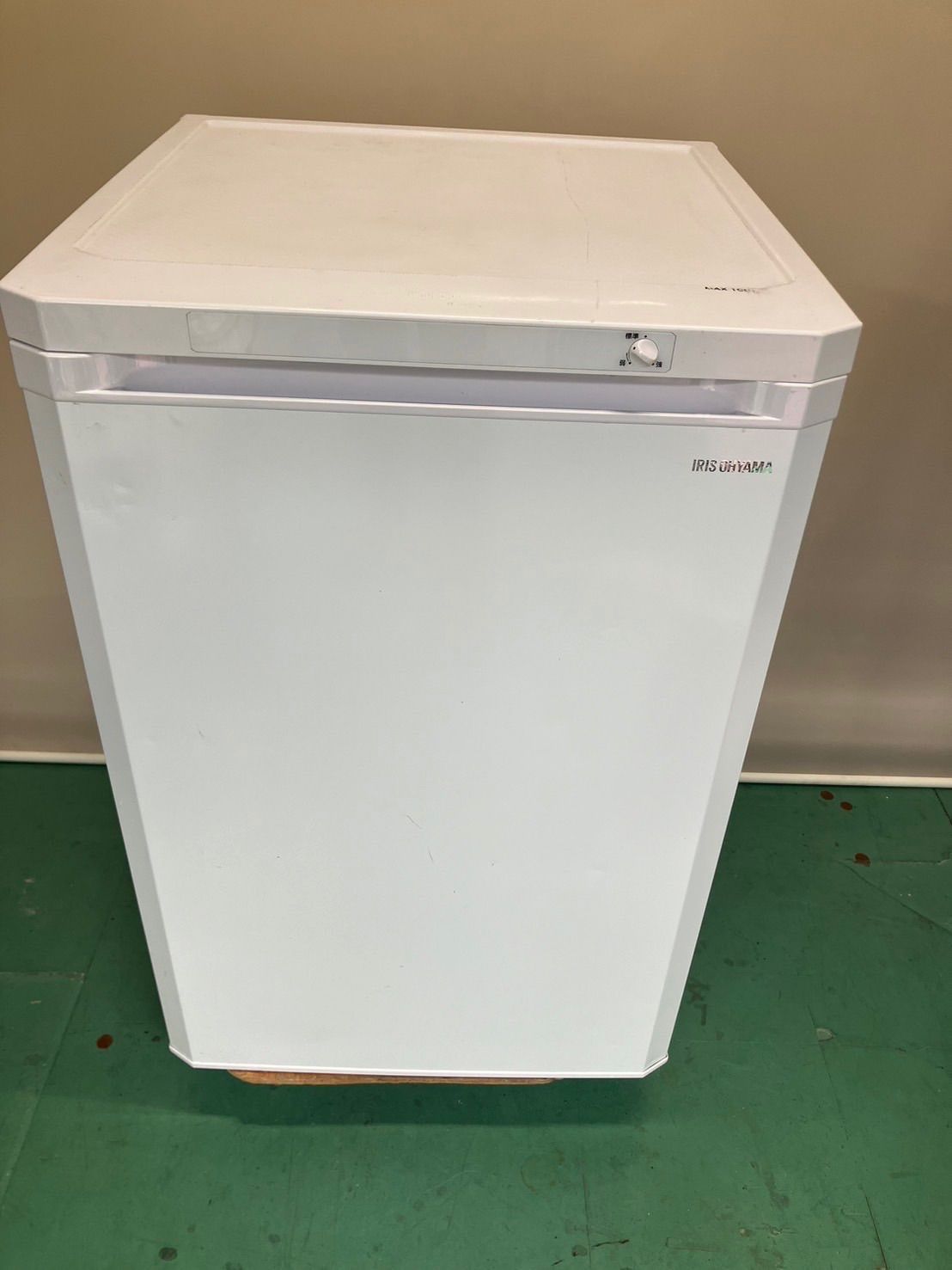 【中古】大阪引取限定　アクア　冷凍冷蔵庫 2022年製 即買い❌ 中古】大阪引取限定 1ドア冷凍庫 85リットル - メルカリ