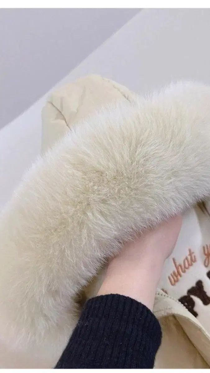 kate spade スニーカー　23.5cm ホワイト×ワイン ジュニア 冬 ラブリアKC ファー フード ダウンジャケット ロング丈