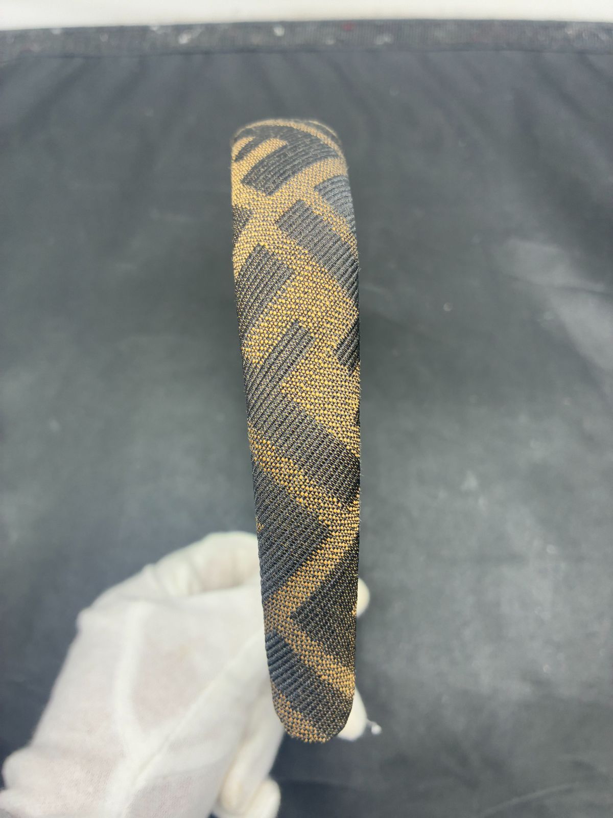 フェンディ カチューシャ