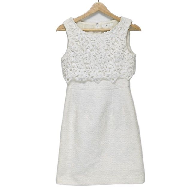 RENE ルネ　ワンピース　Size34 Rene(ルネ) ワンピース サイズ34 S レディース美品 - 白 クルーネック