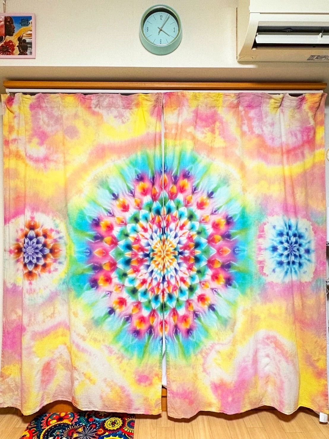 タイダイ染め カーテン 美しい幻想的な大曼荼羅 HD 25-11