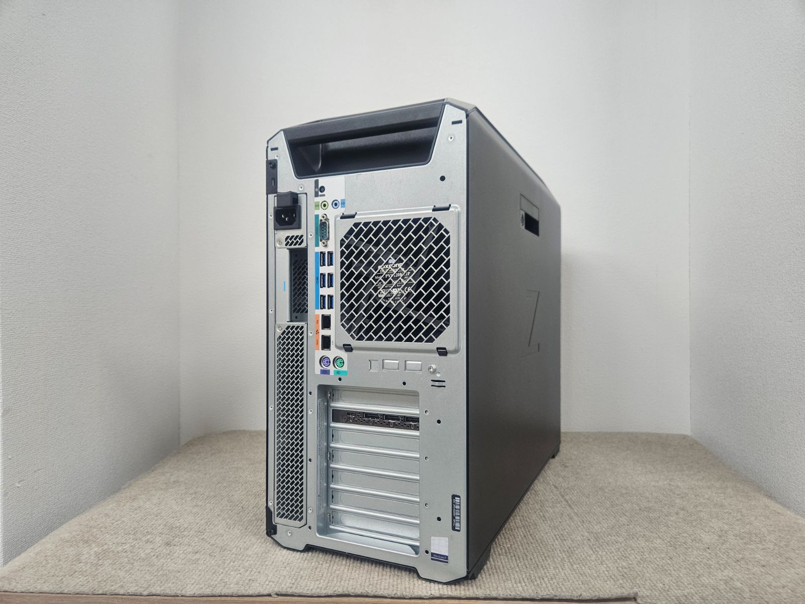 HP Z 8 G 4 Workstation AI研究ワークステーション Xeon 6254 第2世代 36コア72スレッド2 CPU 128 GBメモリ M.2 SSD 1 TB NVIDIA RTX 4000
