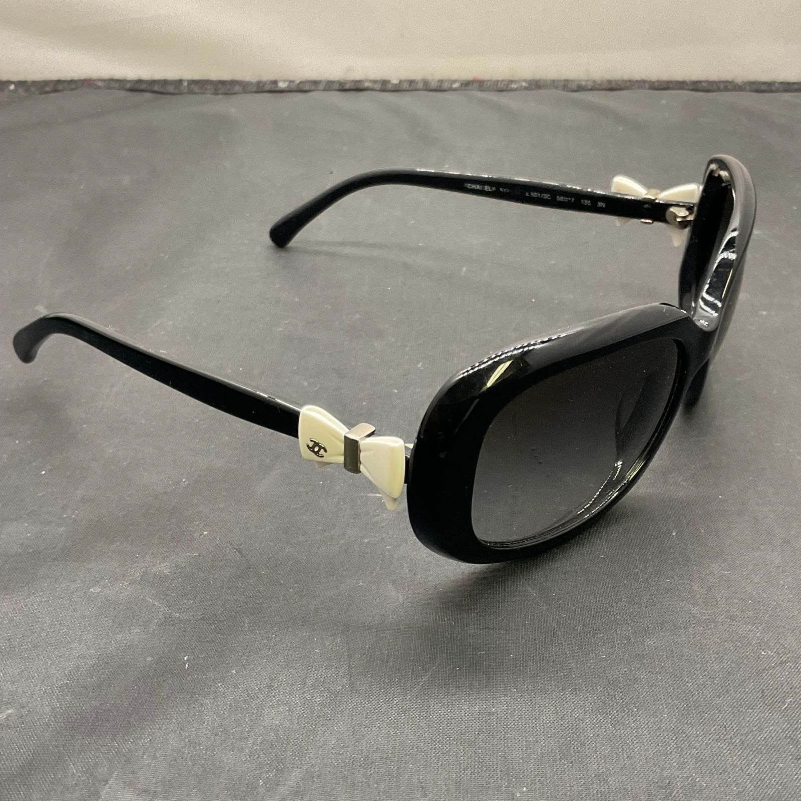 シャネル サングラス リボン B25112384 - メルカリ
