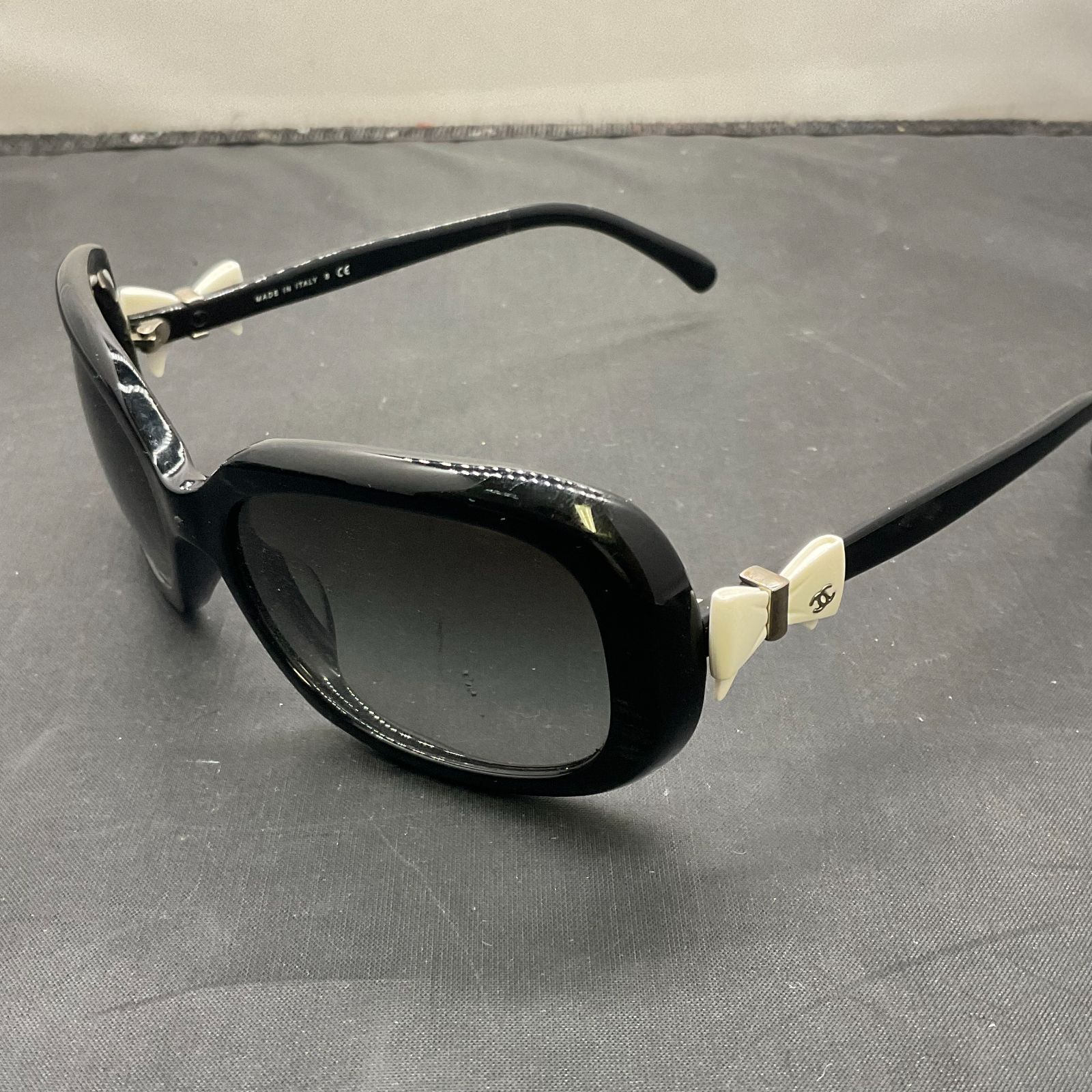 シャネル サングラス リボン B25112384 - メルカリ