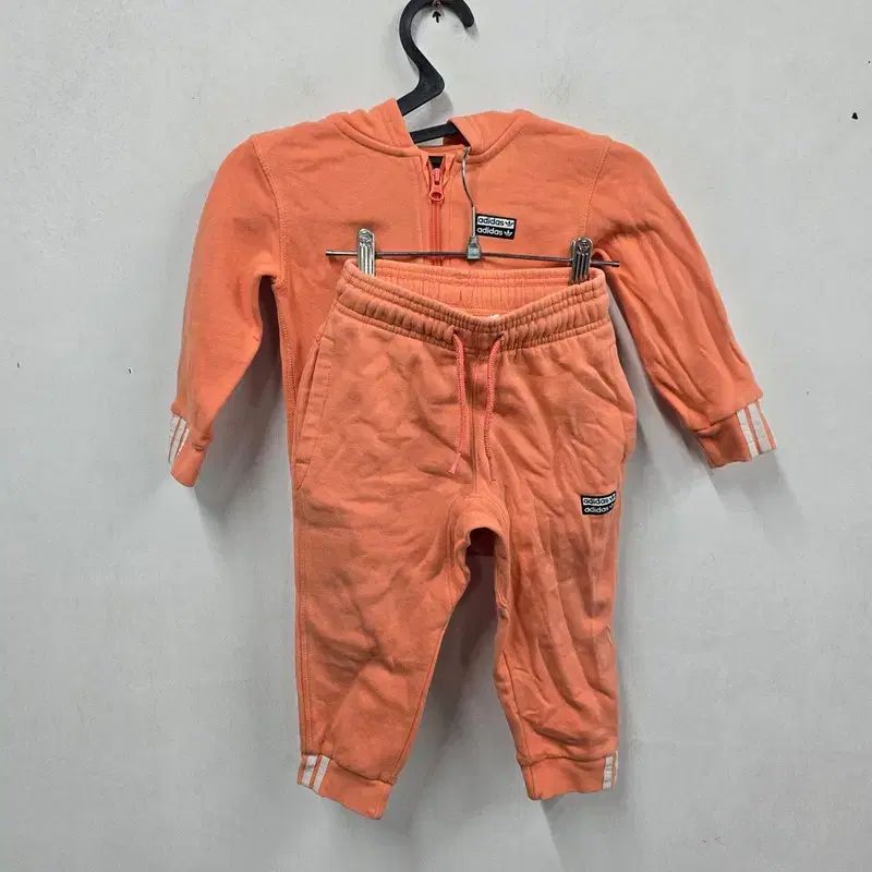 未使用品 ヒツジのいらない枕 -極柔 ブラックレーベル- 1 まとめ）ライオン事務器 パイプ式ファイルNo.7103K用背紙 A4タテ 1パック(