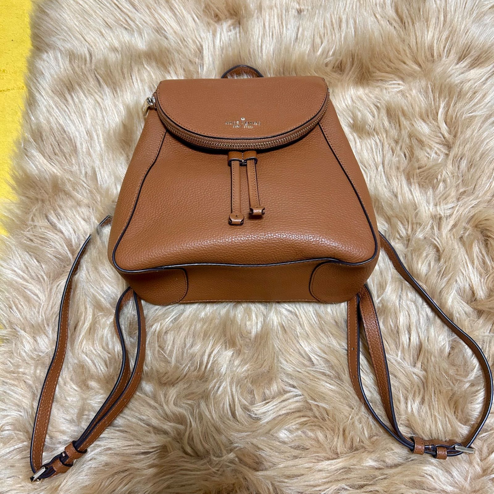 美品】ケイトスペード kate spade レイラミディアムフラップバック 