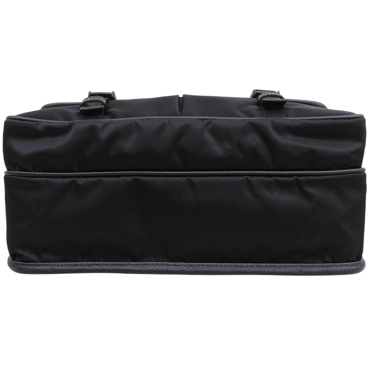 PRADA(プラダ) メッセンジャーバッグ ショルダーバッグ 肩掛け 斜め