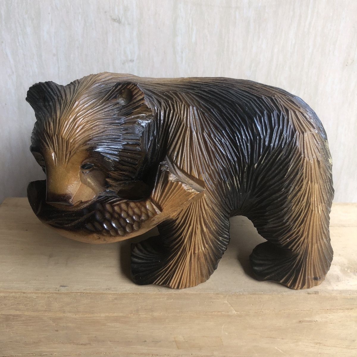 送料無料】北海道 木彫り 熊 置物 手工芸 民芸品 和風 インテリア