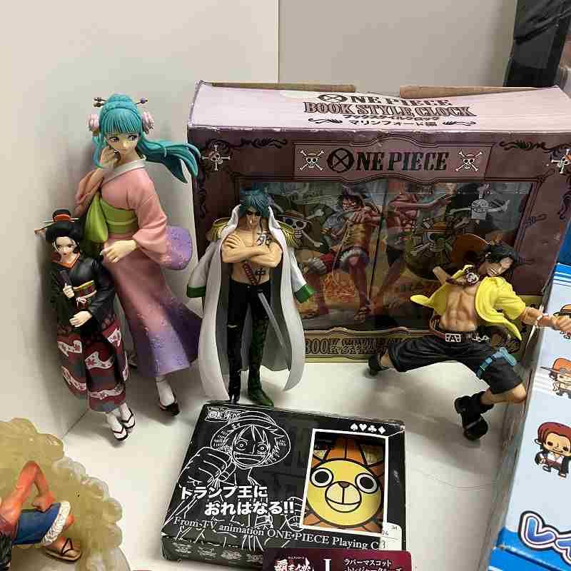 品 まとめ商品 ワンピース ONE PIECE フィギュア 時計など 雑貨類 20点以上 7.3 kg