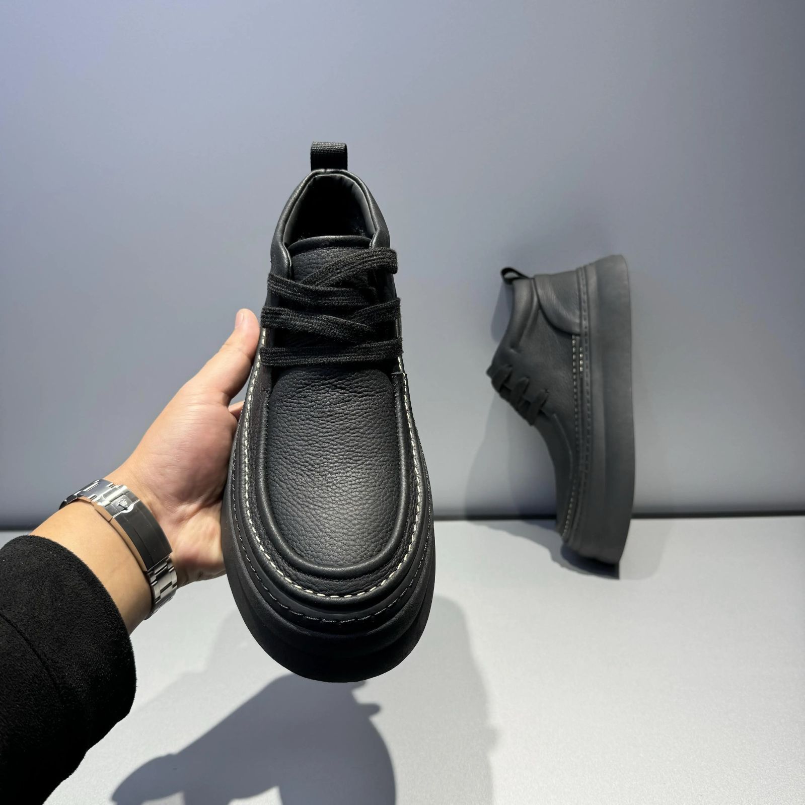 h 2025 メンズ ハイカット本革スニーカー ブラックウォリアー風 加绒裏地 増高約4 5 CM 厚底ソール 秋冬向けカジュアルシューズ